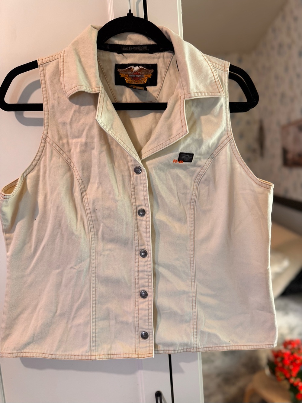 Harley-Davidson Women's Cream Button-Front Sleeveless Shirt